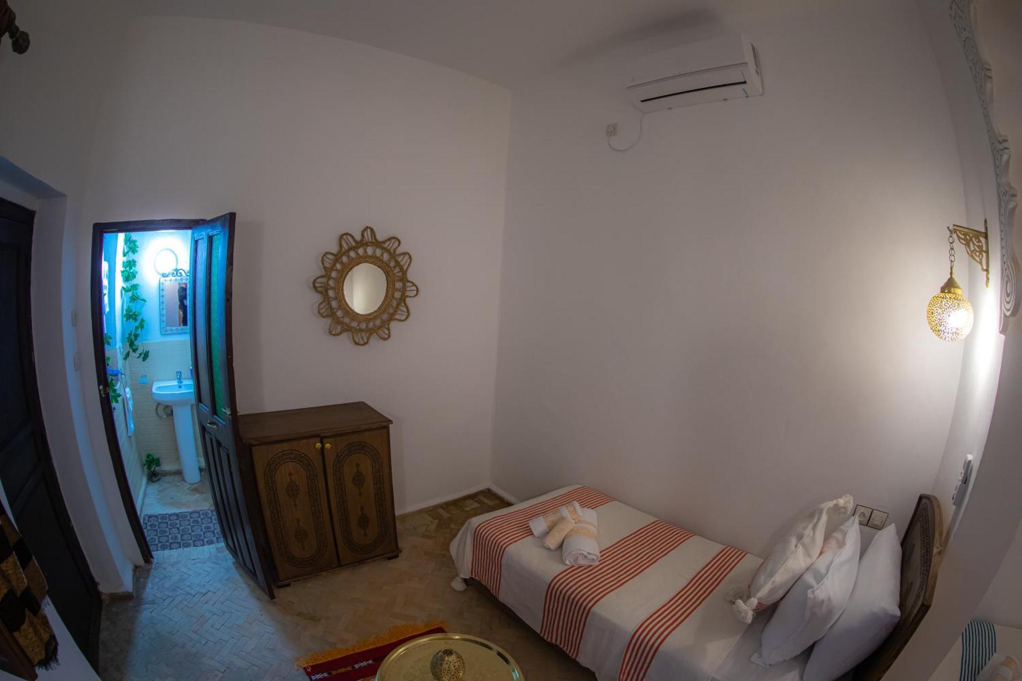 Riad Sekaya Fez Luaran gambar